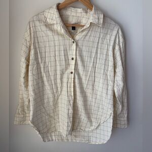 Universal Thread Woman's Cream Checkered button up Shirt.
